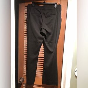 Simply Vera Wang bootcut slacks in black. Size large